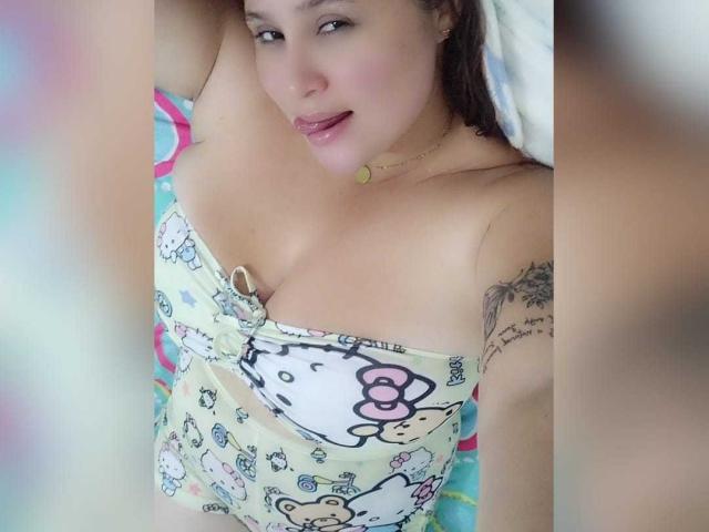 ElektraRous - Live porn &amp; sex cam - 24708165