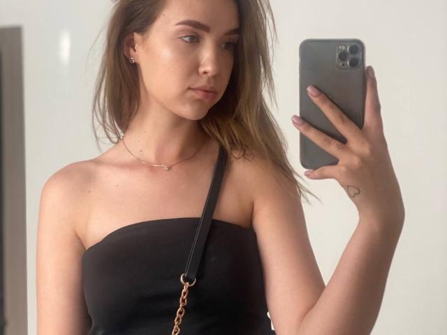 ClioAir - Live sex cam - 24712673