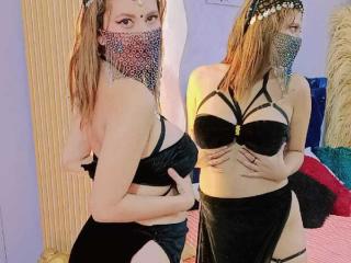 AnaishaKaur - Live porn &amp; sex cam - 24712877