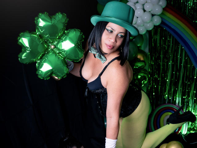 SaharaMK - сексуальная веб-камера в реальном времени - 24712905