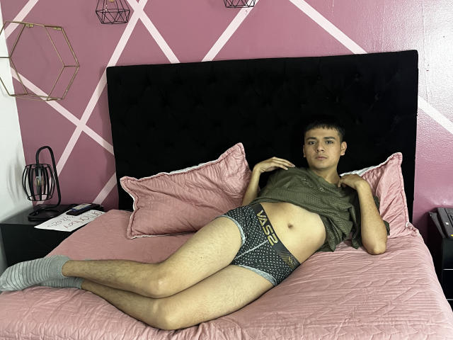 OriionHot - Live porn &amp; sex cam - 24714925