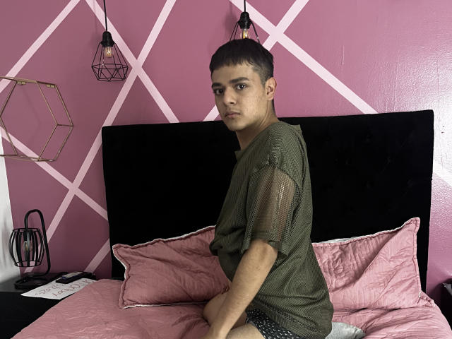 OriionHot - Live porn &amp; sex cam - 24714933