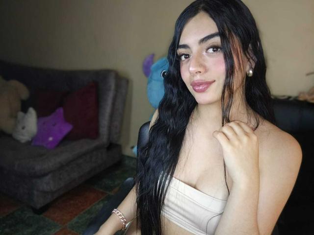 EmaRosee - Élő pornó és szexkamera - 24718725