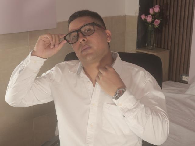 JuanAndSofia - сексуальная веб-камера в реальном времени - 24718917