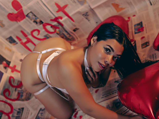 AdrianaPaul - Live sex cam - 24719289