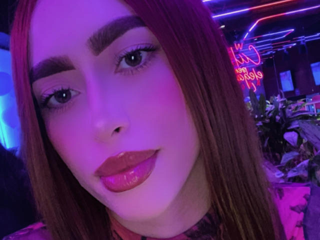 BelleWhatson - Live porn &amp; sex cam - 24719437