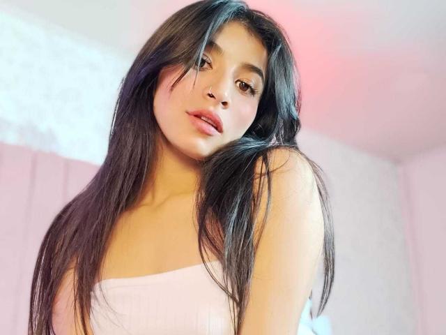 NaiaSanders - Live porn &amp; sex cam - 24720517