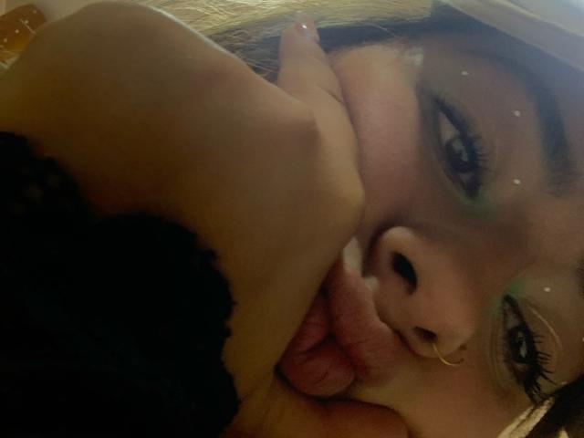 ScarlettParchMusa - Live porn &amp; sex cam - 24726149