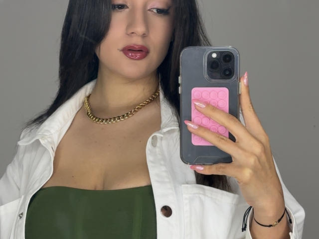 KittyFeet - פורנו בשידור חי ומצלמת סקס - 24731061