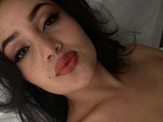 IsaSweets - Live porn &amp; sex cam - 24733029