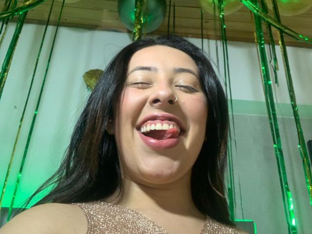 ScarlettParchMusa - Live porn &amp; sex cam - 24733837