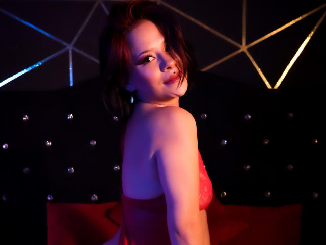 Alaina69 - сексуальная веб-камера в реальном времени - 24734265