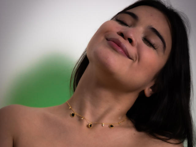 CamilaSofiia - Live Sex Cam - 24735805