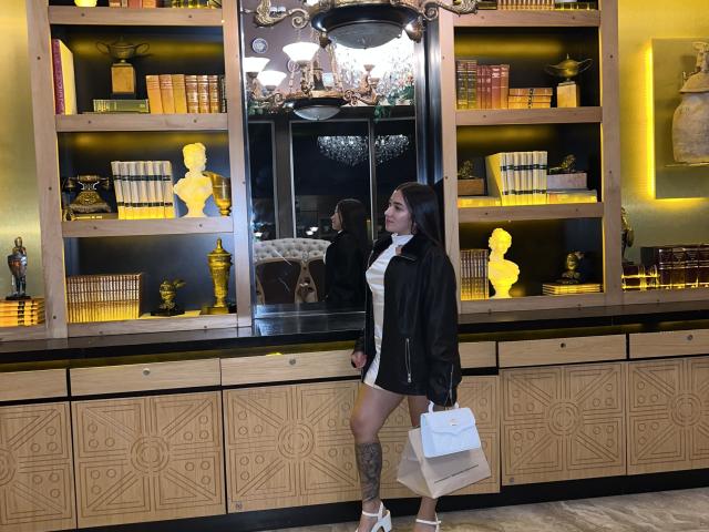 SharonKlart - Live porn &amp; sex cam - 24737429