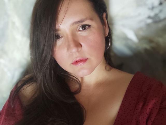 SabrinaGoldd - Sexe cam en vivo - 24745757