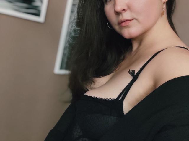 SabrinaGoldd - Live porn &amp; sex cam - 24745781