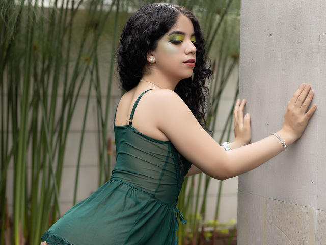 EmmaCowperr - Live porn &amp; sex cam - 24747693