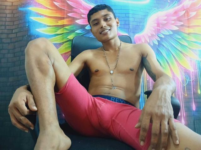 SpicyBrownie - Live porn &amp; sex cam - 24750205