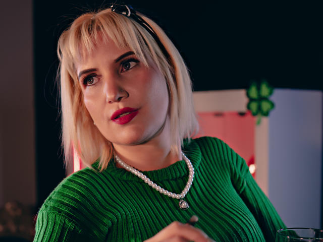 GiuliaAddams - פורנו בשידור חי ומצלמת סקס - 24751045