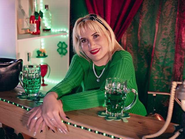 GiuliaAddams - Live sex cam - 24751093