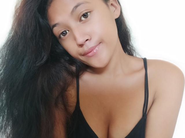 ChloeWu - Live porn &amp; sex cam - 24756529