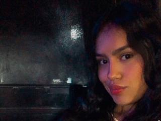 TarahJune - Live porn &amp; sex cam - 24757685