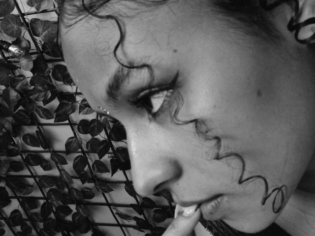 SofiaPassione - сексуальная веб-камера в реальном времени - 24758477