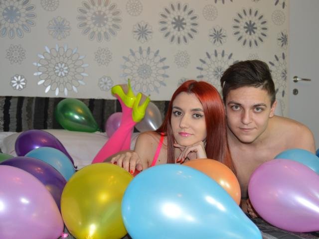 HotCoupleAnal - Live cam porno avec un Duo avec un corps d'hercule sur le service X Love Cam 