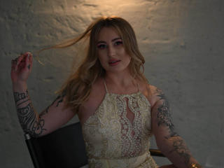 ArolinaNight - сексуальная веб-камера в реальном времени - 24763673