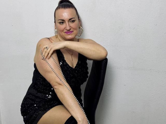 DianaMGG - Live porn &amp; sex cam - 24764353