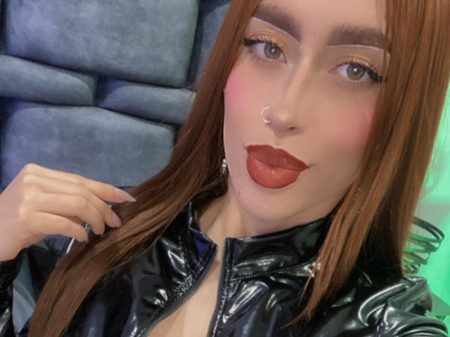 BelleWhatson - Live Sex Cam - 24766325