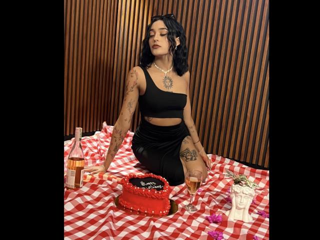 SalomeMille - Live porn &amp; sex cam - 24766693