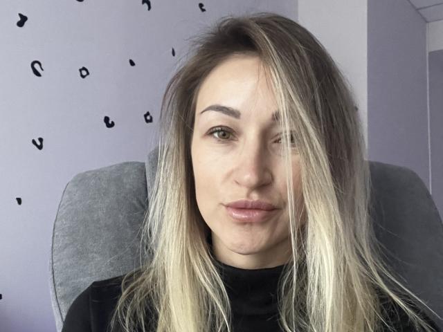 Lilitraya - Live porn &amp; sex cam - 24767021