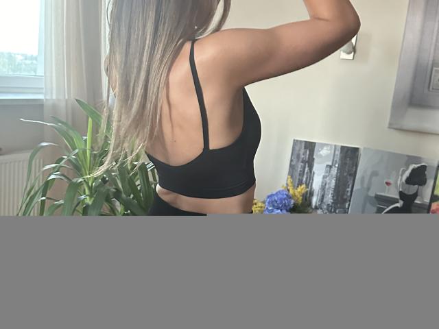 Stefanni - Live porn &amp; sex cam - 24769585