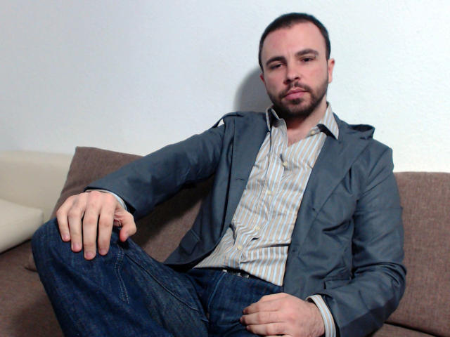 HairySexyEduard - Sexe cam en vivo - 2477021