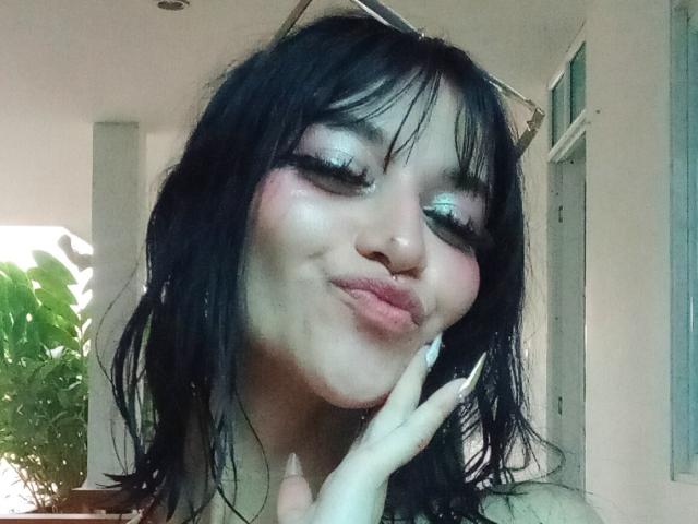 LindaWatsong - Live porn &amp; sex cam - 24771073