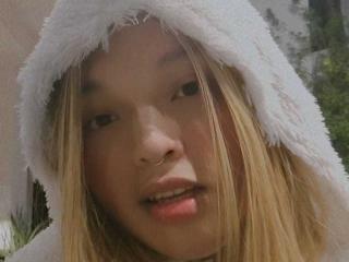 LisseBurning69 - Live porn &amp; sex cam - 24772341