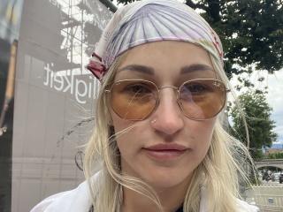 Lilitraya - Live porn &amp; sex cam - 24775213