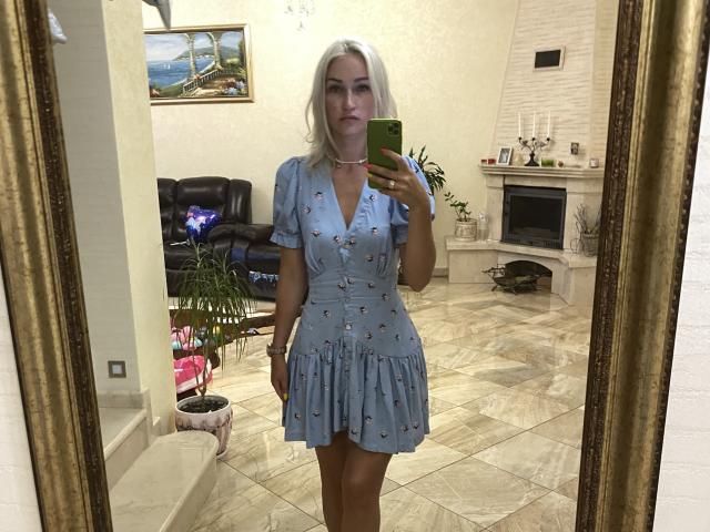 Lilitraya - сексуальная веб-камера в реальном времени - 24775301