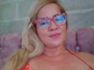 LupeAngel - сексуальная веб-камера в реальном времени - 24782609