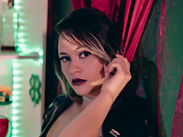 CassieJones - Live porn &amp; sex cam - 24783781