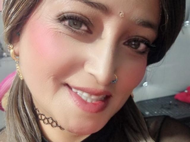 AlessadraJones - сексуальная веб-камера в реальном времени - 24785205