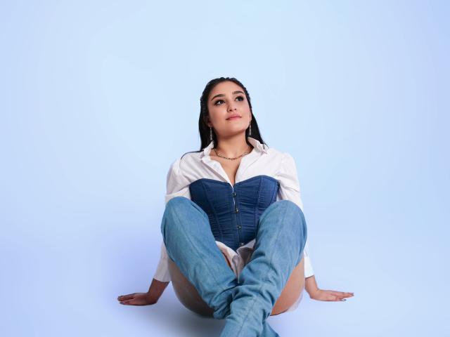 GoldenHear - Live porn &amp; sex cam - 24789289