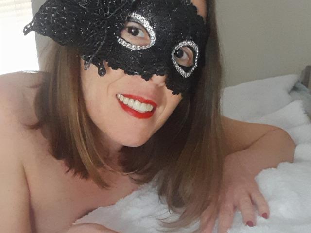 LaikaLove - Live sex cam - 24790321