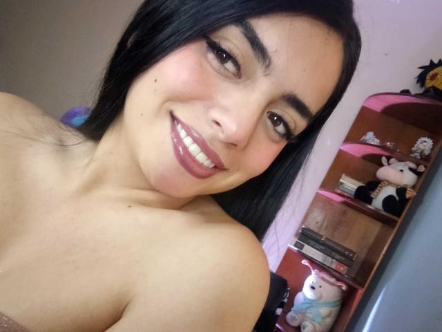 EmaRosee - Live porn &amp; sex cam - 24790821