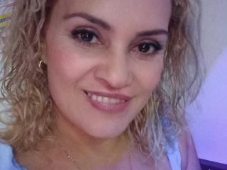 CarolinneFiotti - Live porn &amp; sex cam - 24790969