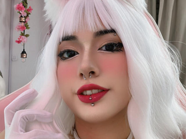 SabriPrettty - Porno na żywo i seks kamera - 24793905