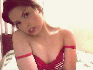 EmmaGorgeous69 - Chat cam exciting with a latin american Hot chicks 