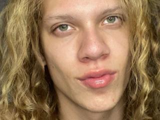DustinCarterr - Live porn &amp; sex cam - 24798141
