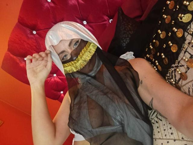 LailaIsa - сексуальная веб-камера в реальном времени - 24798337